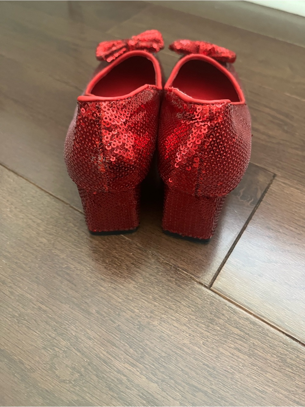 Women’s Red Sequin Bow Pumps - Dorothy from Wizard of Oz - Picture 2 of 4